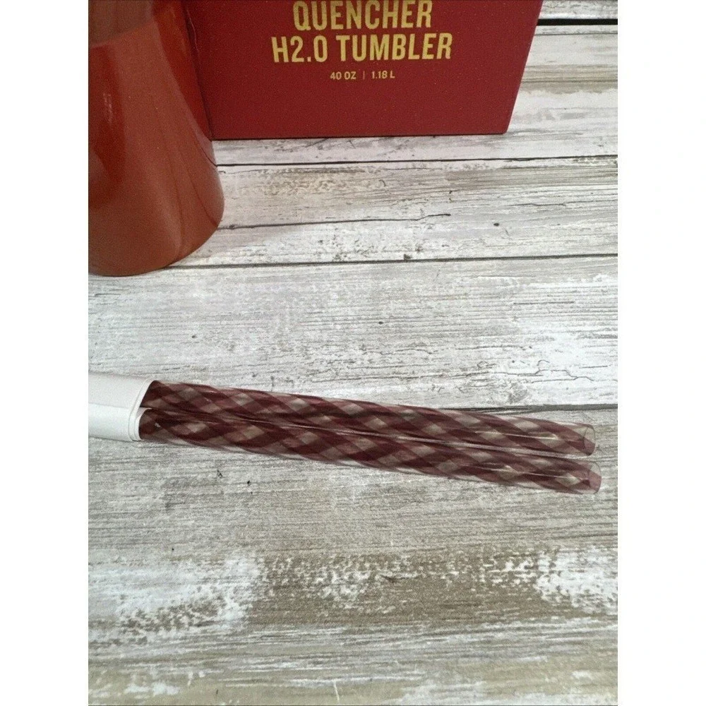Stanley Scarlet Tinsel 40oz Limited Edition‎ Holiday Tumbler